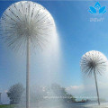 Belle fontaine d&#39;eau de sculpture avec une boule de cristal